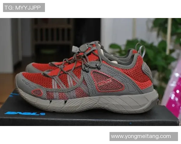 探索自然的最佳伴侣Teva溯溪鞋带你畅游山水之间