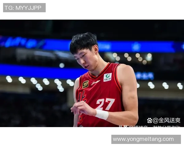 周琦与队友联手连续六场固若金汤，引领球队前进